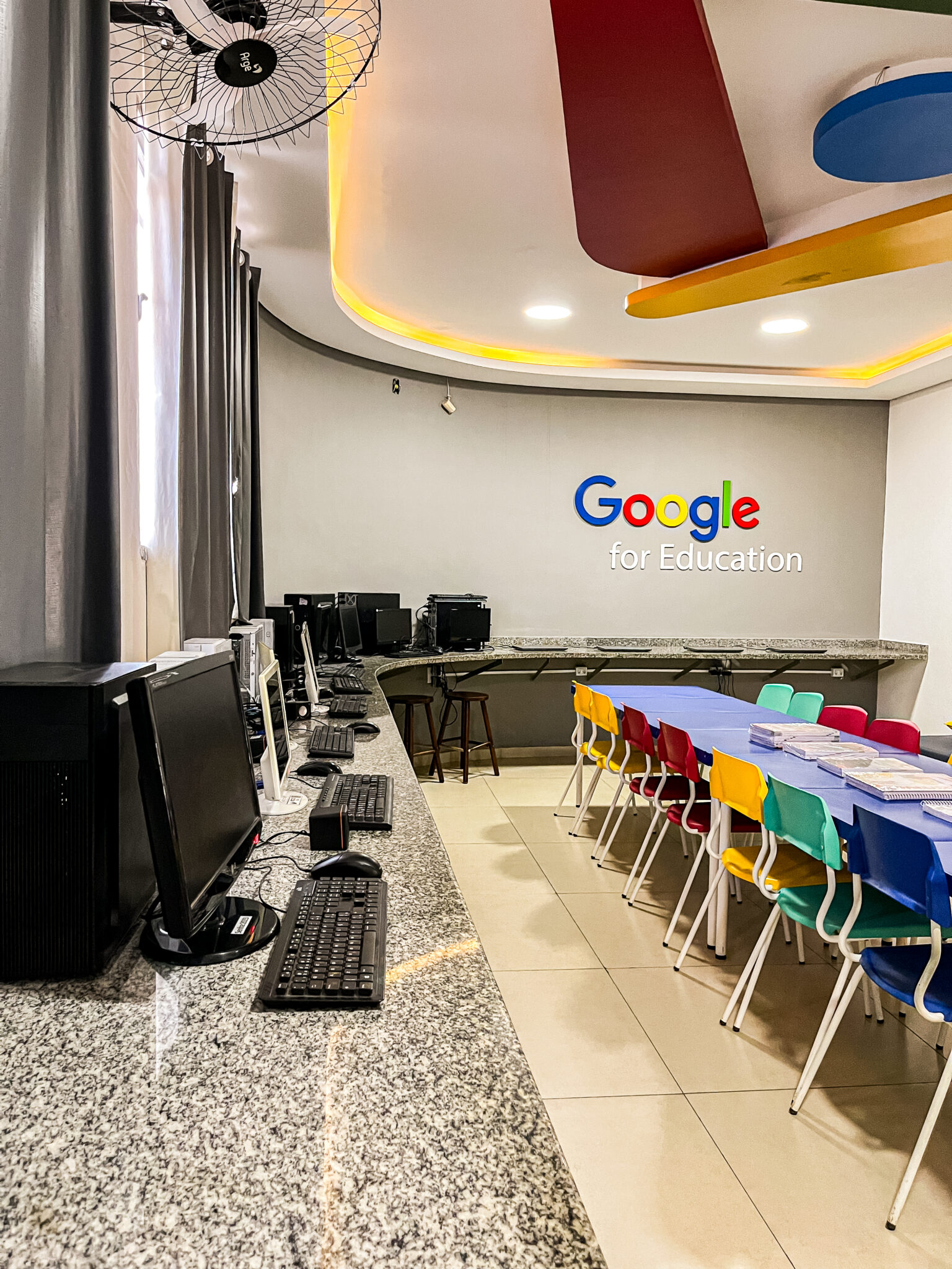 SALA GOOGLE (4)